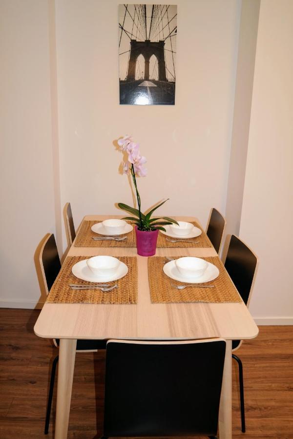 Riverside Apartman With Free Parking Győr Extérieur photo